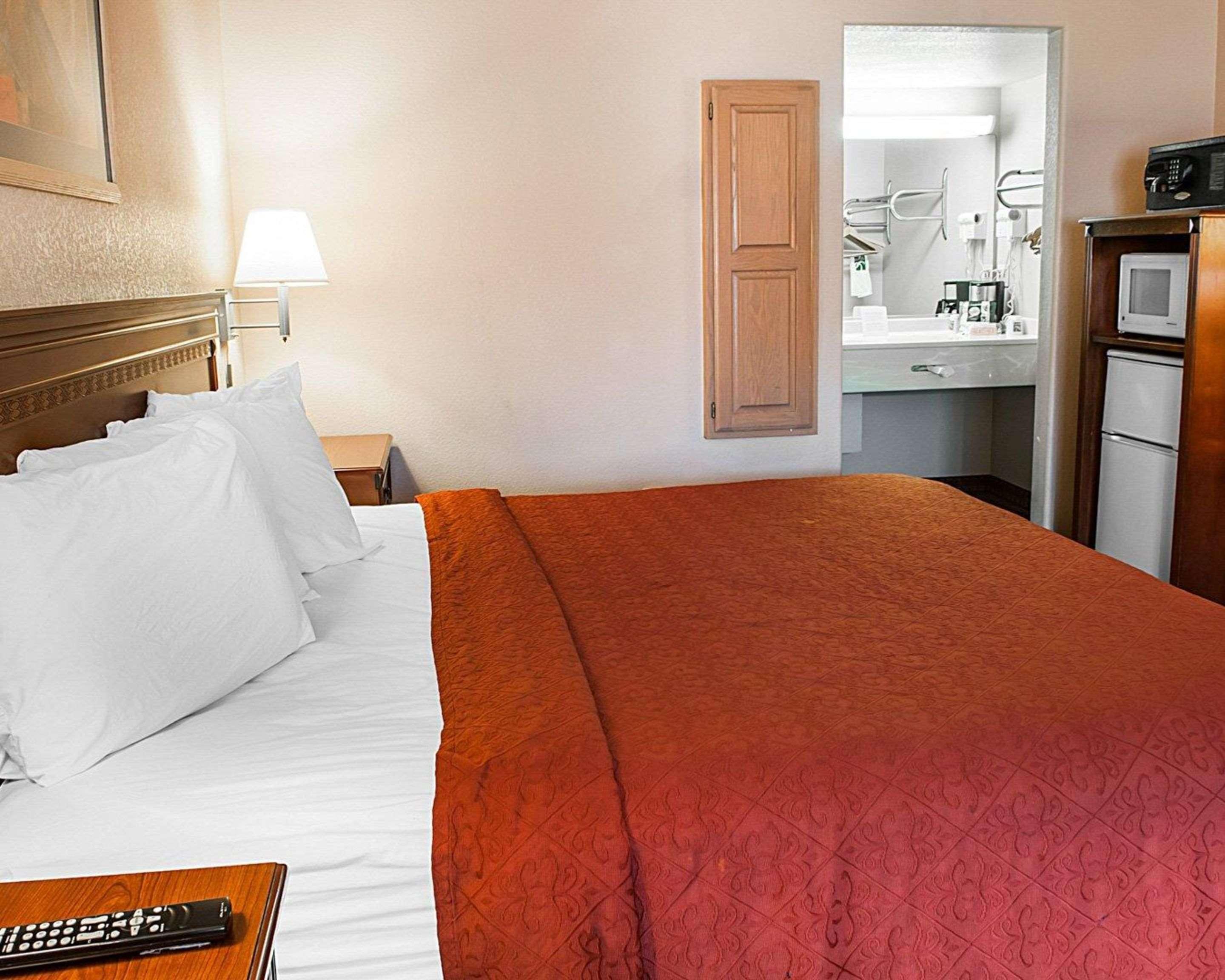 Quality Inn & Suites Las Cruces - University Area Exteriör bild
