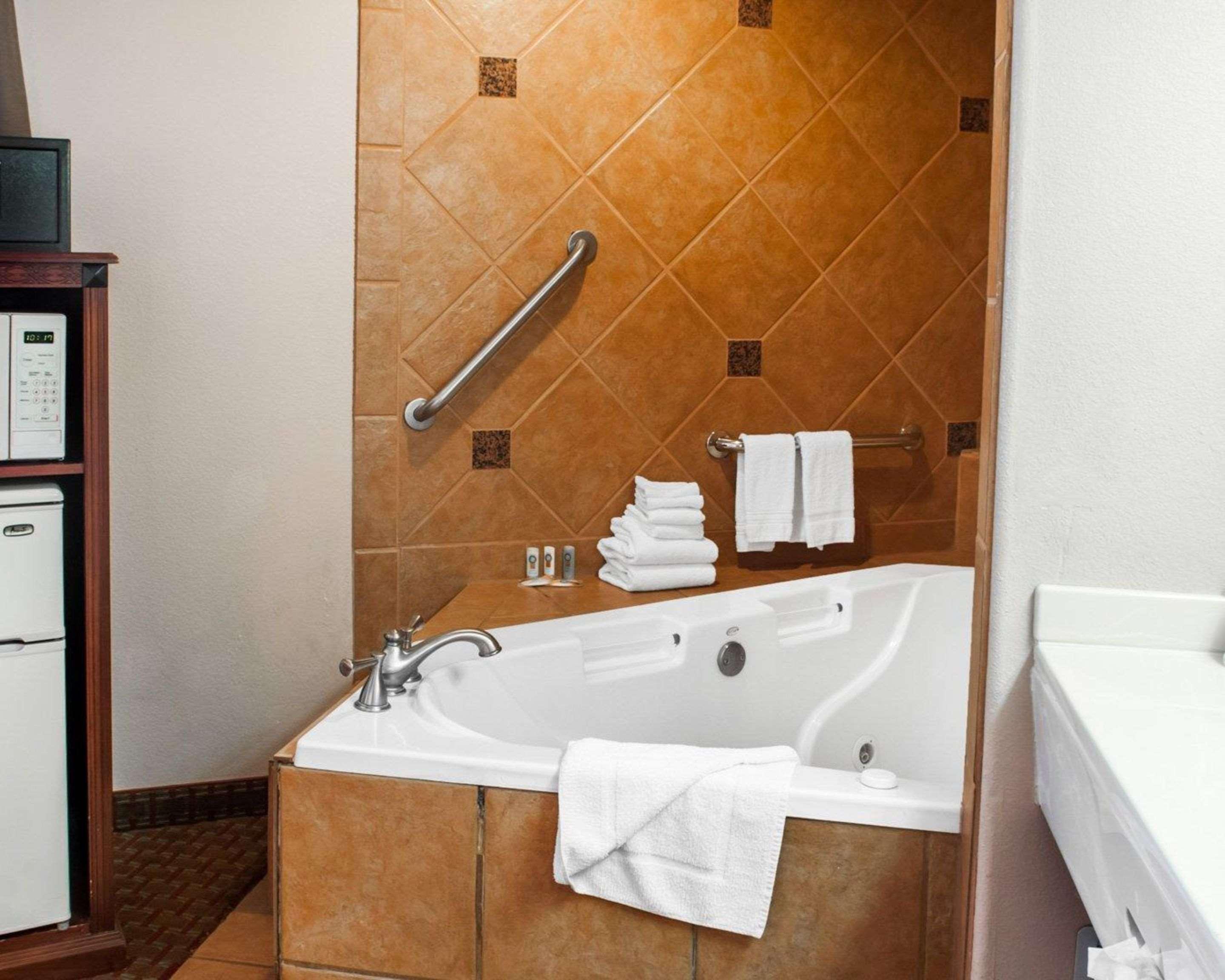 Quality Inn & Suites Las Cruces - University Area Exteriör bild