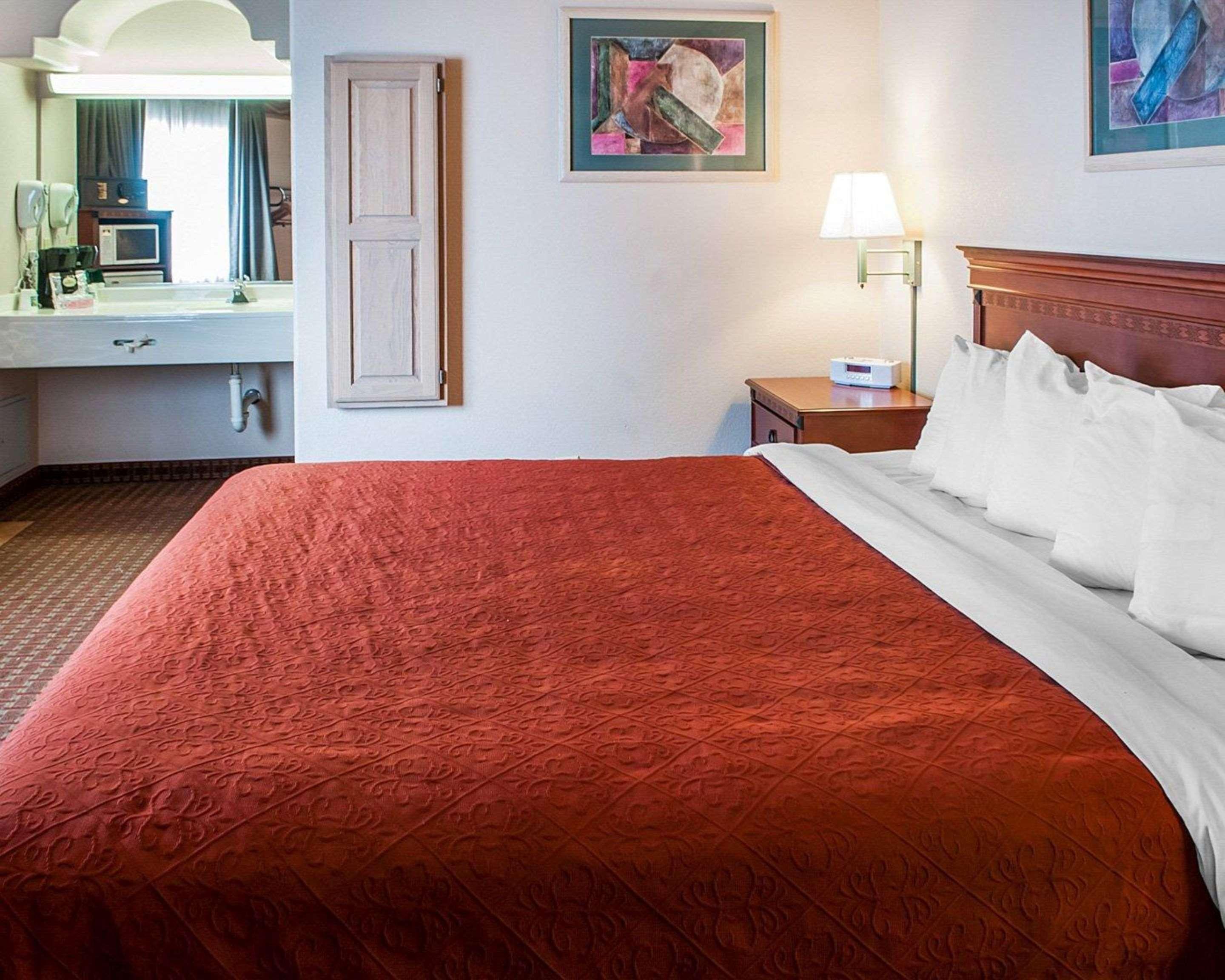 Quality Inn & Suites Las Cruces - University Area Exteriör bild