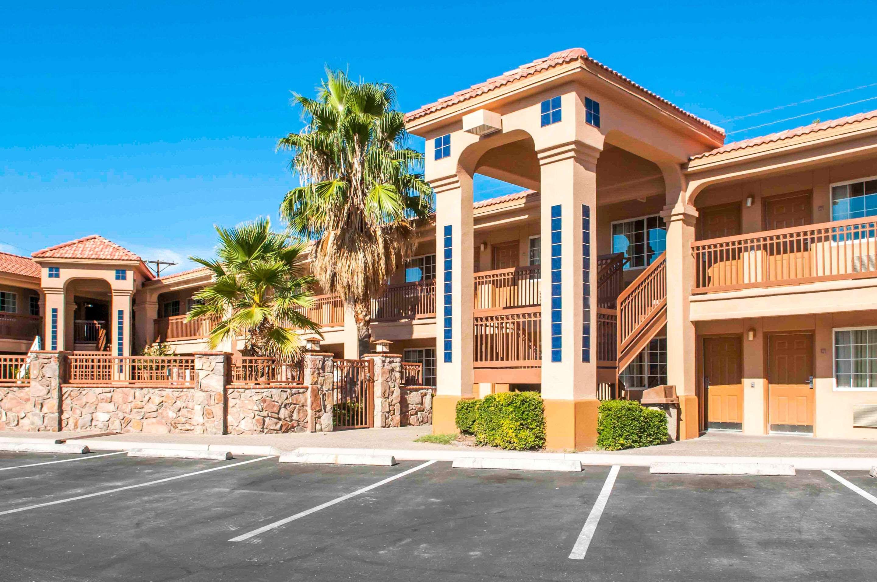 Quality Inn & Suites Las Cruces - University Area Exteriör bild