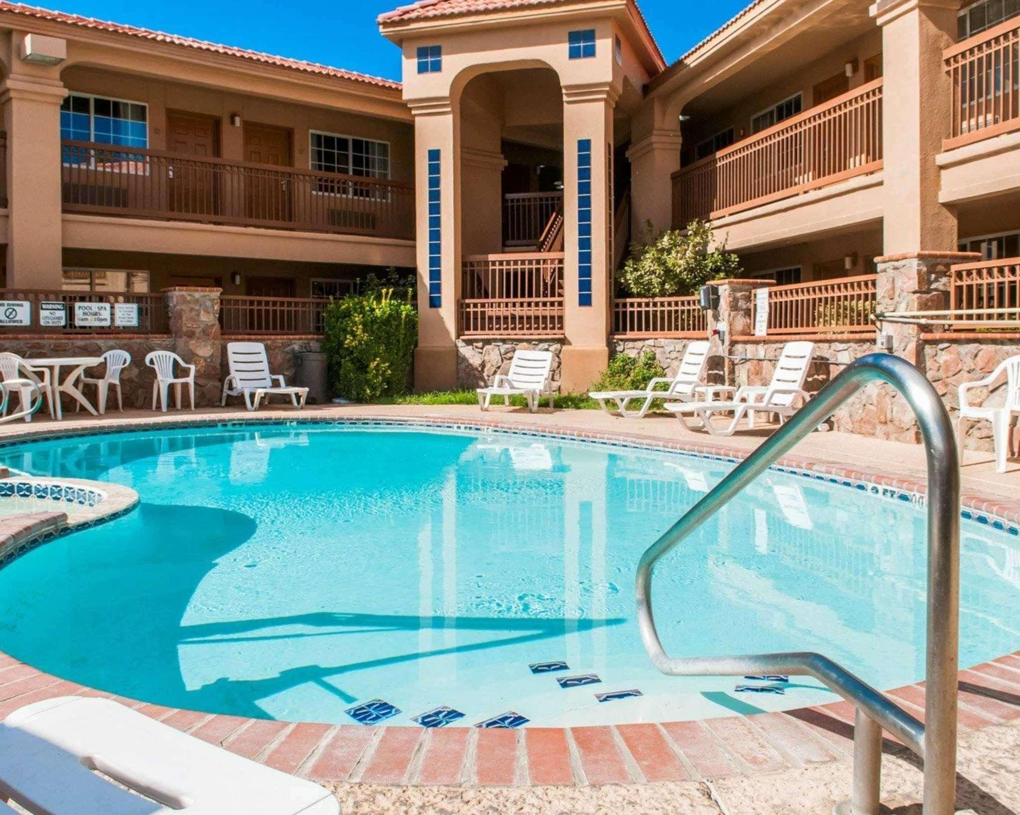 Quality Inn & Suites Las Cruces - University Area Exteriör bild